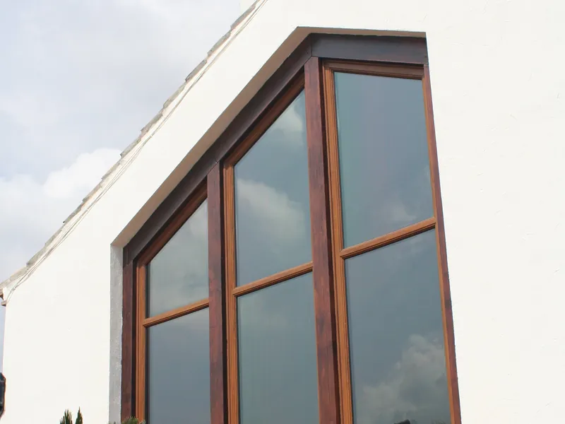 Bow Windows Lee