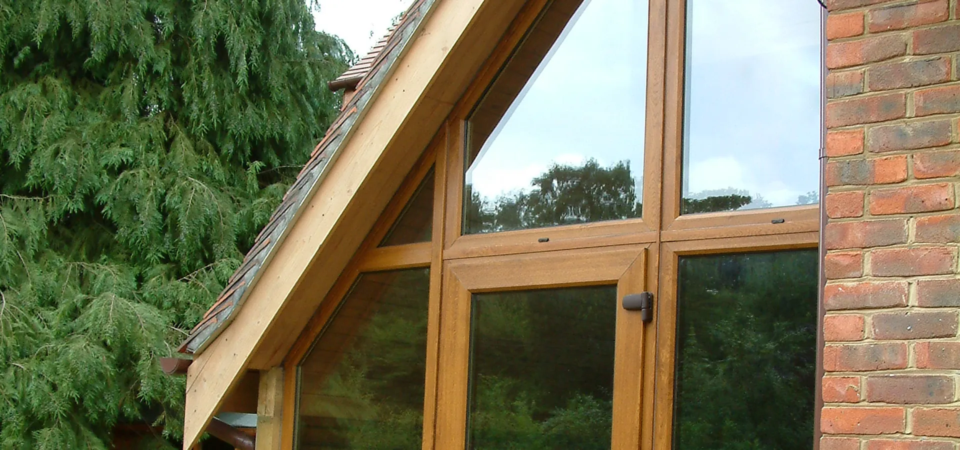 Bow Windows Lee