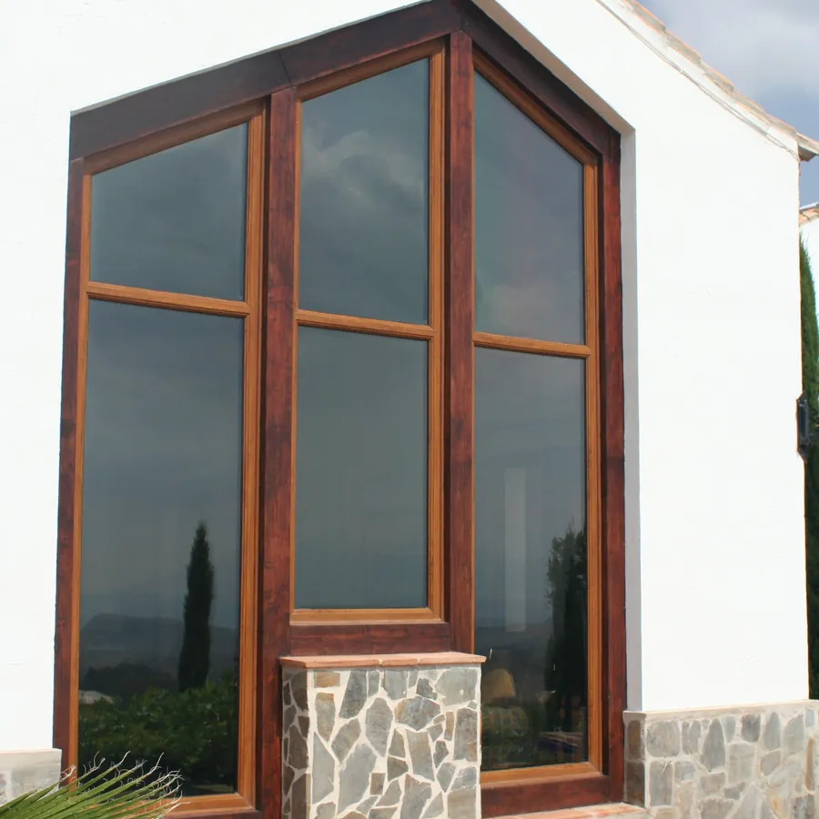 Bow Windows Lee