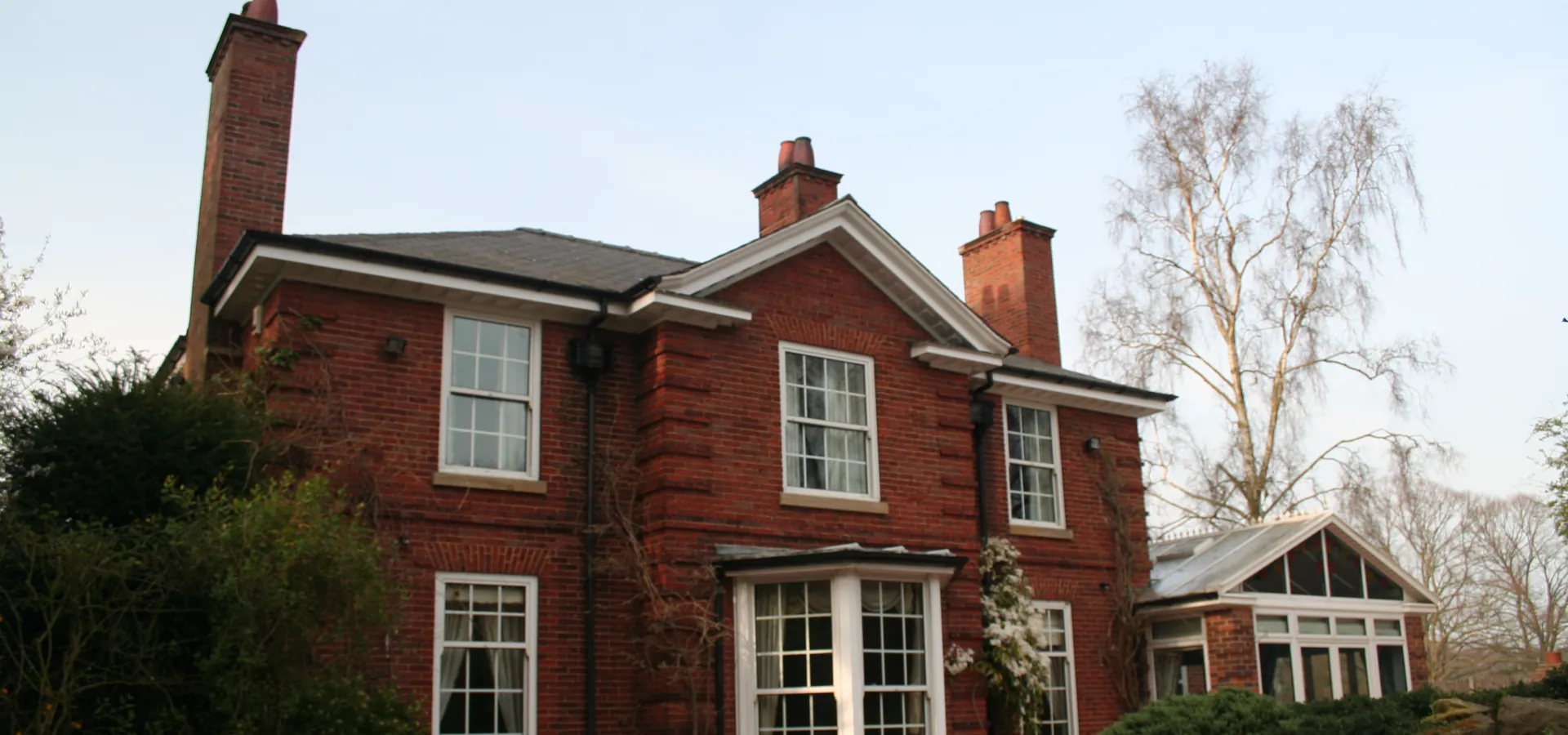 Gallery Lee