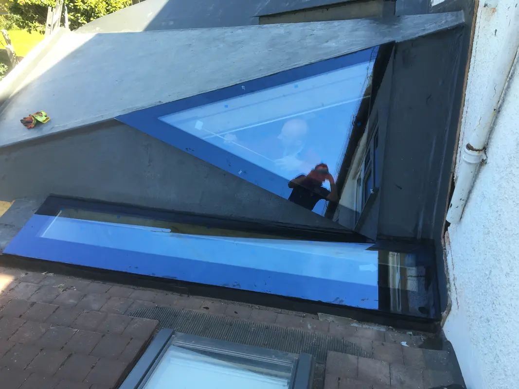 Electric Skylights Lee