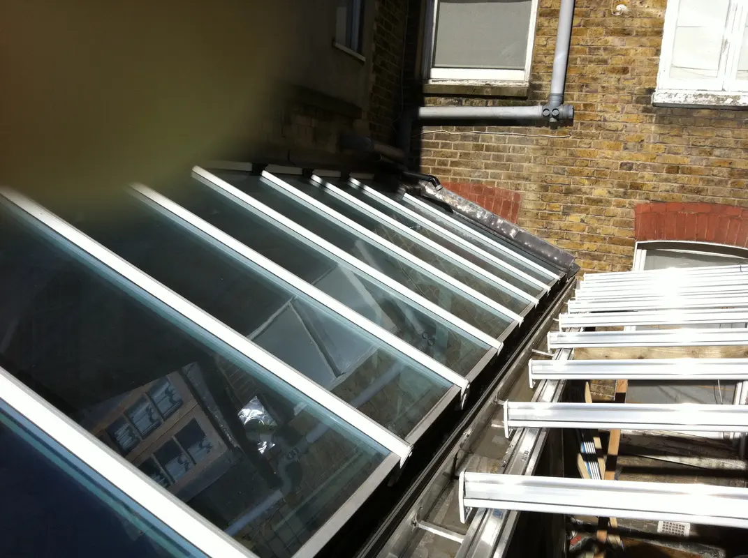 Skylights Lee